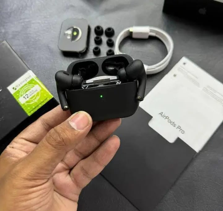 Airpods pro 2 / Free Fancy covers